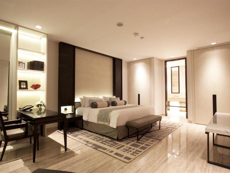 Bumi Segah Hotel Tanjung Redep Exterior photo